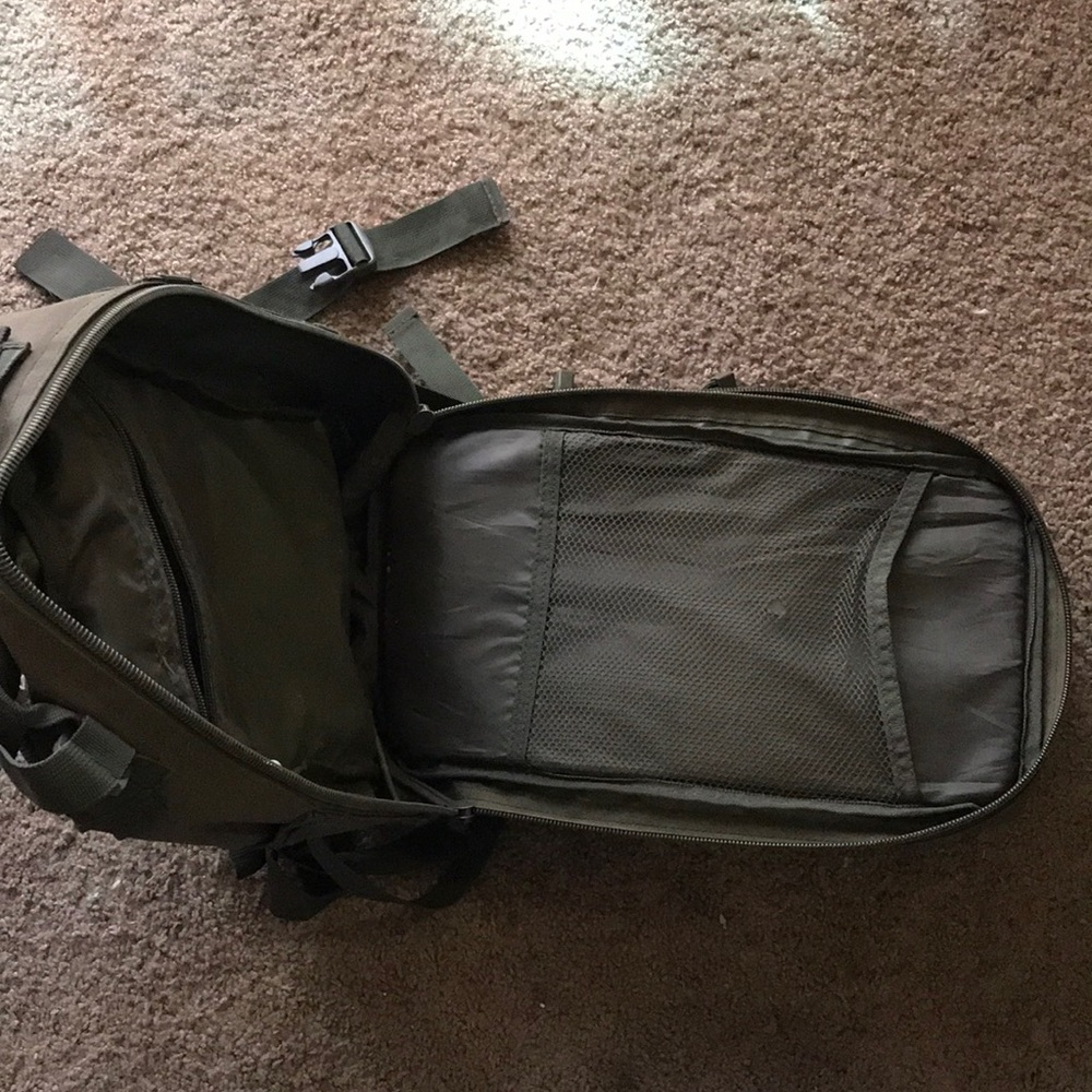 Backpack - Picture 3 of 3